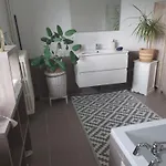 Avec Jardin Et Parking Prives サン・ゴーダンス