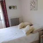 アパート Avec Jardin Et Parking Prives サン・ゴーダンス