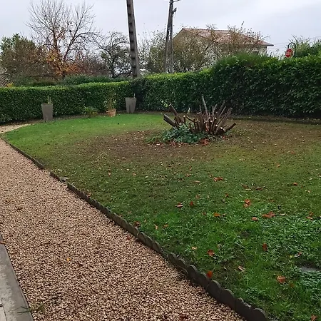 Avec Jardin Et Parking Prives Lägenhet *